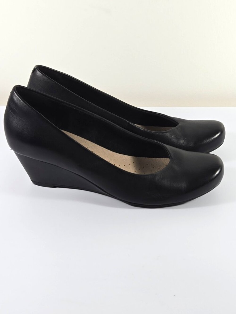 Clarks Flores Tulip Womens 8 M Black Leather Wedge Pumps Comfort Shoes